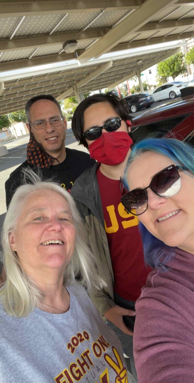 Týmová fotka ze Santa Ana Scavenger Hunt